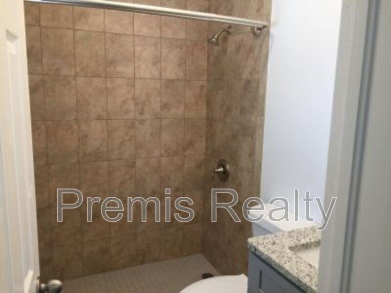 1186 Grove St - Photo 7 of 18
