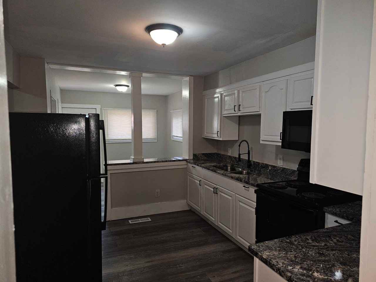 1808 Holman Ave - Photo 4 of 24