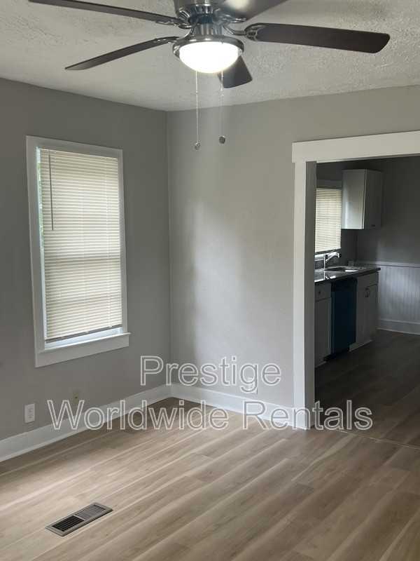 5223 Thomason Ave - Photo 2 of 6