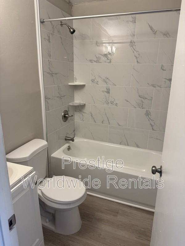 1718 Knowles Rd - Photo 5 of 5