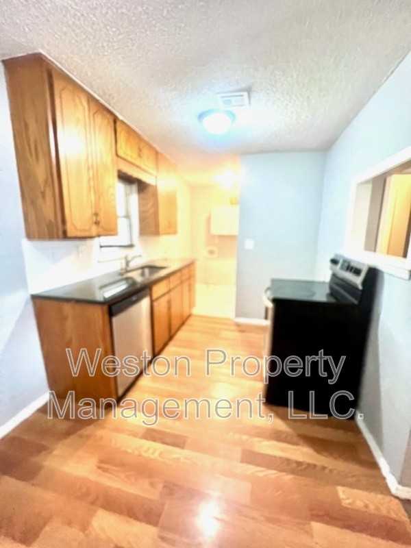 413 Reed Pl - Photo 5 of 11