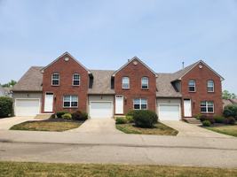featured image of 28 Applewood Cir #30