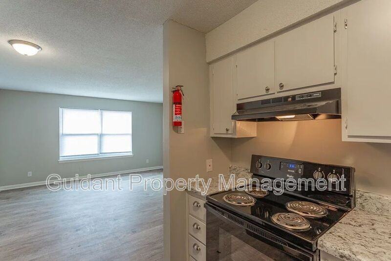 500 Cumberland Ave Apt C4 - Photo 3 of 12