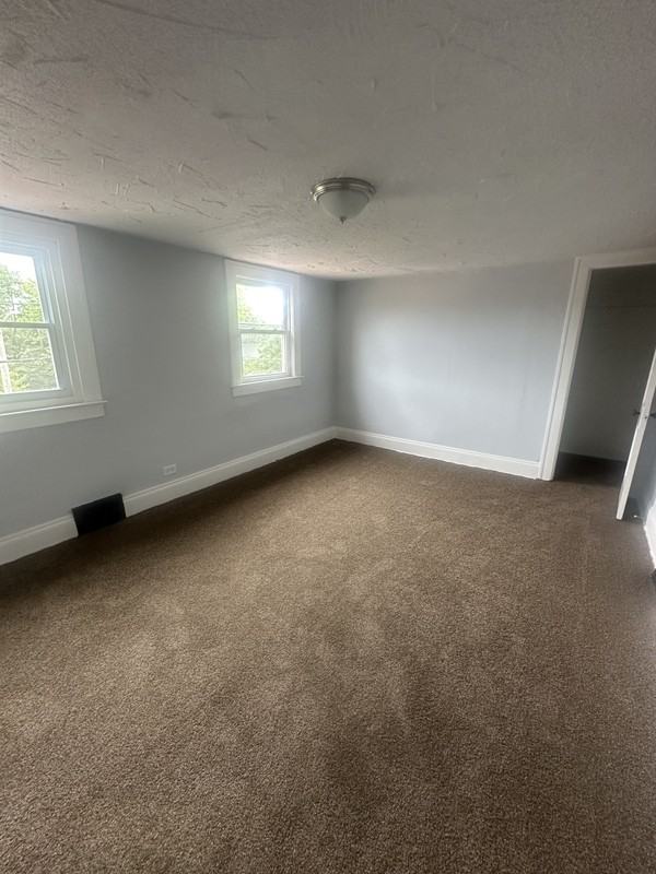 12909 Benwood Ave - Photo 6 of 10