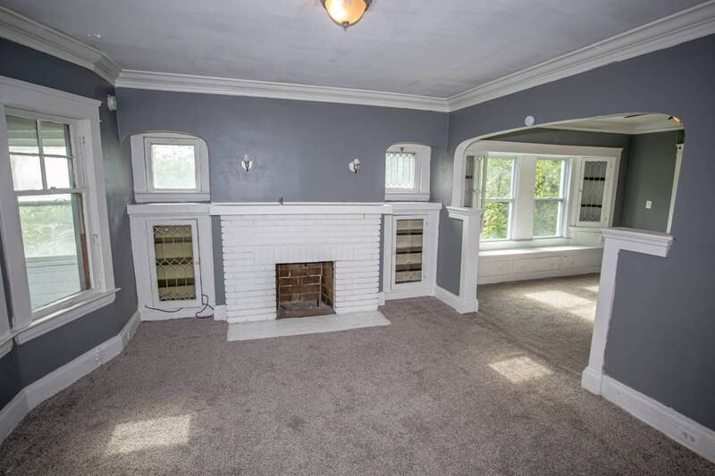 12007 Parkview Ave - Photo 4 of 10