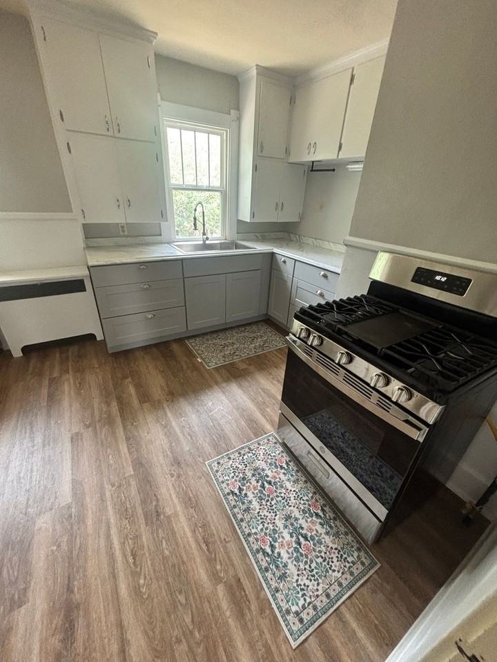 760 N 7th St - Photo 3 of 10