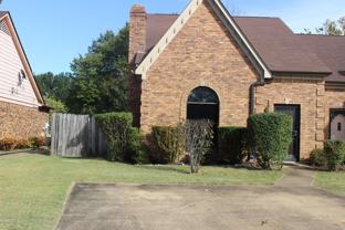 7090 Greenbriar Dr - Photo 1 of 1
