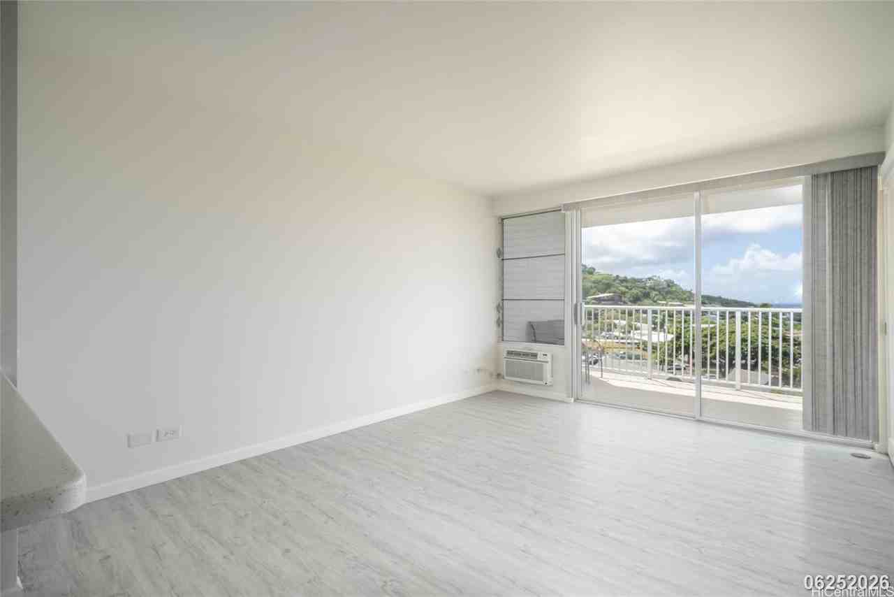 4970 Kilauea Ave #402 - Photo 5 of 24