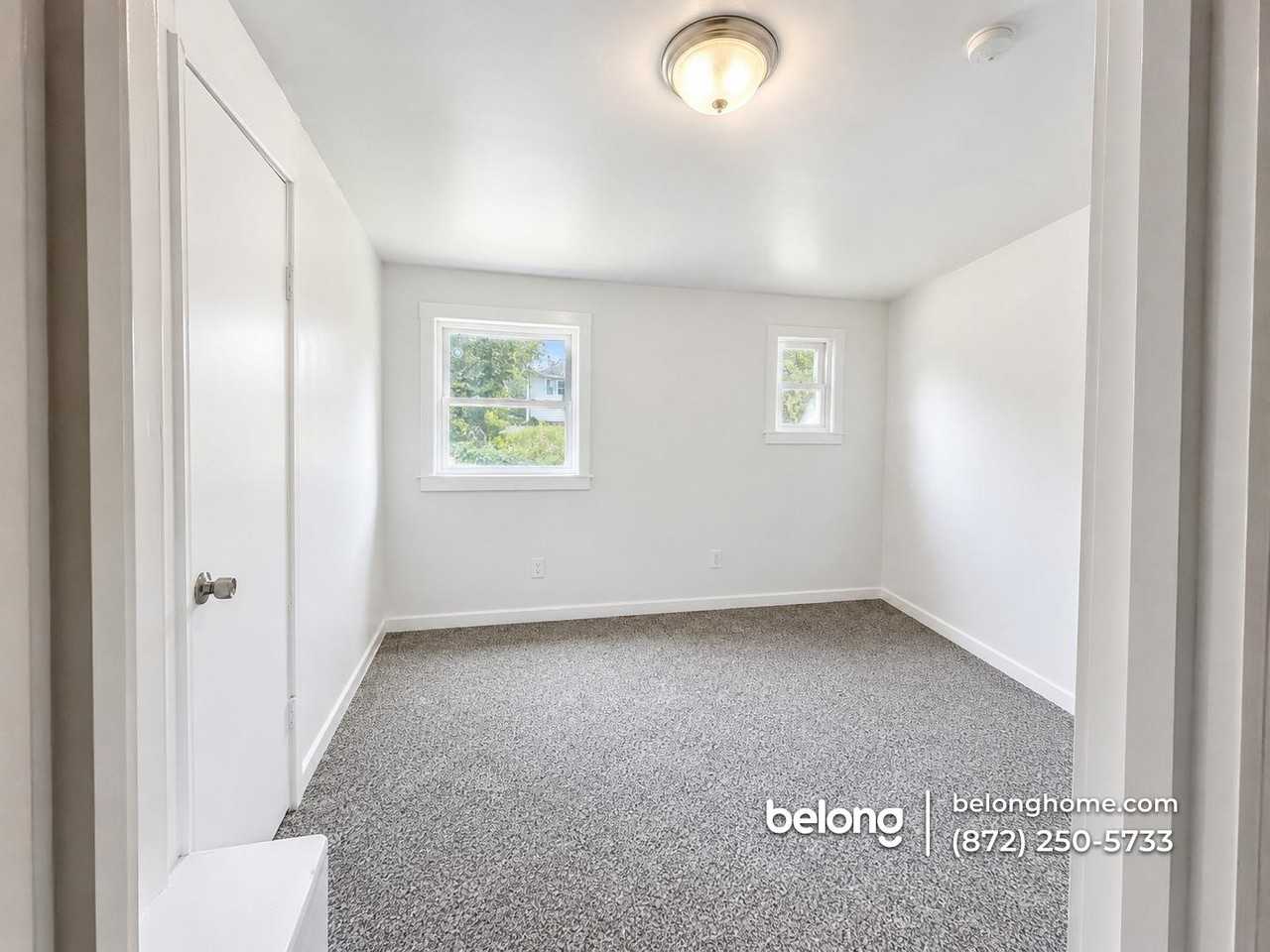 36 Saint Columba Dr - Photo 4 of 10