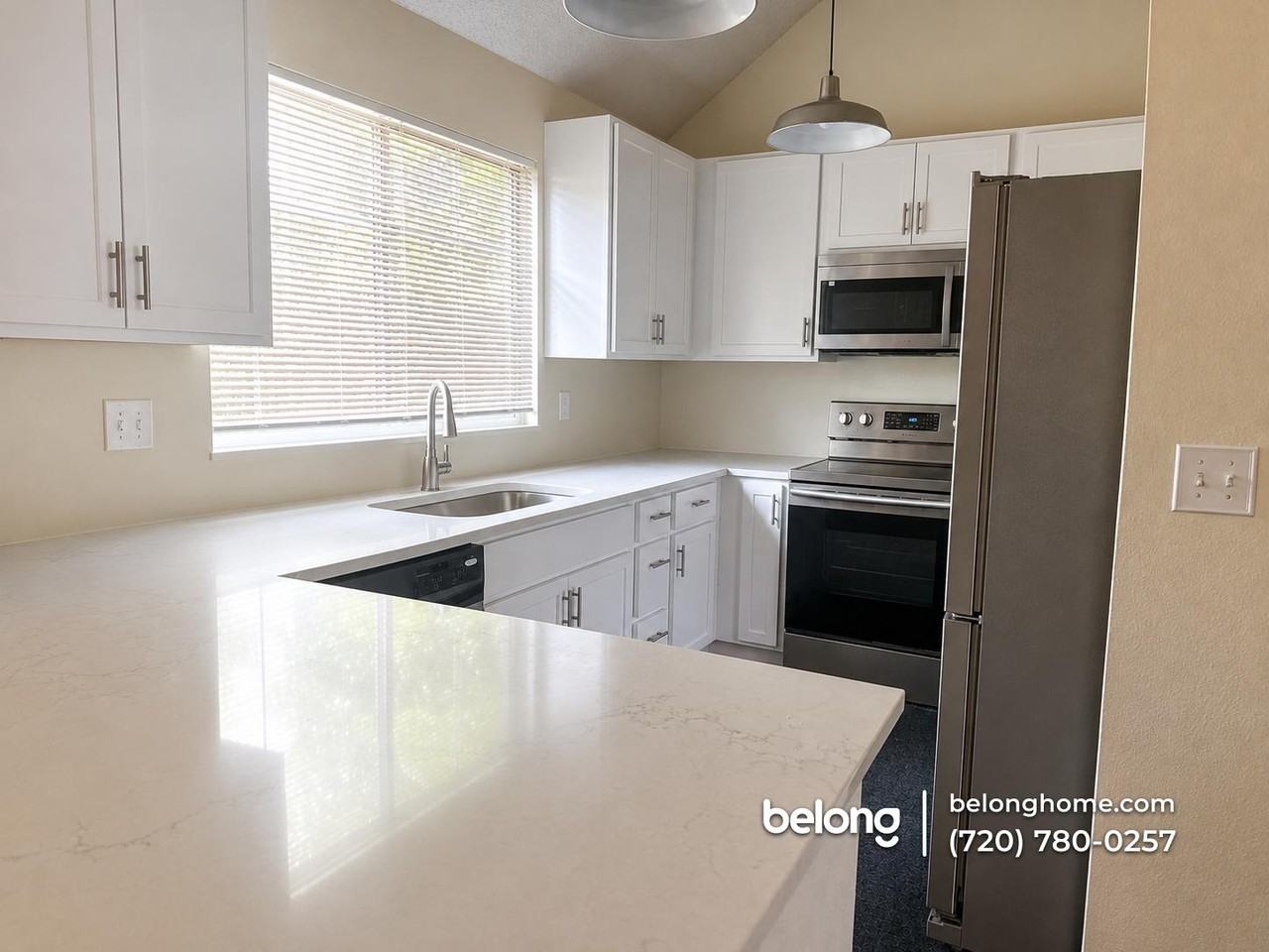 21103 E 45th Ave - Photo 2 of 6