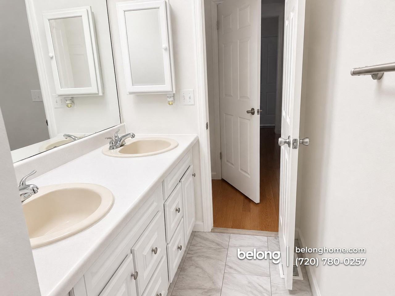 21103 E 45th Ave - Photo 5 of 6