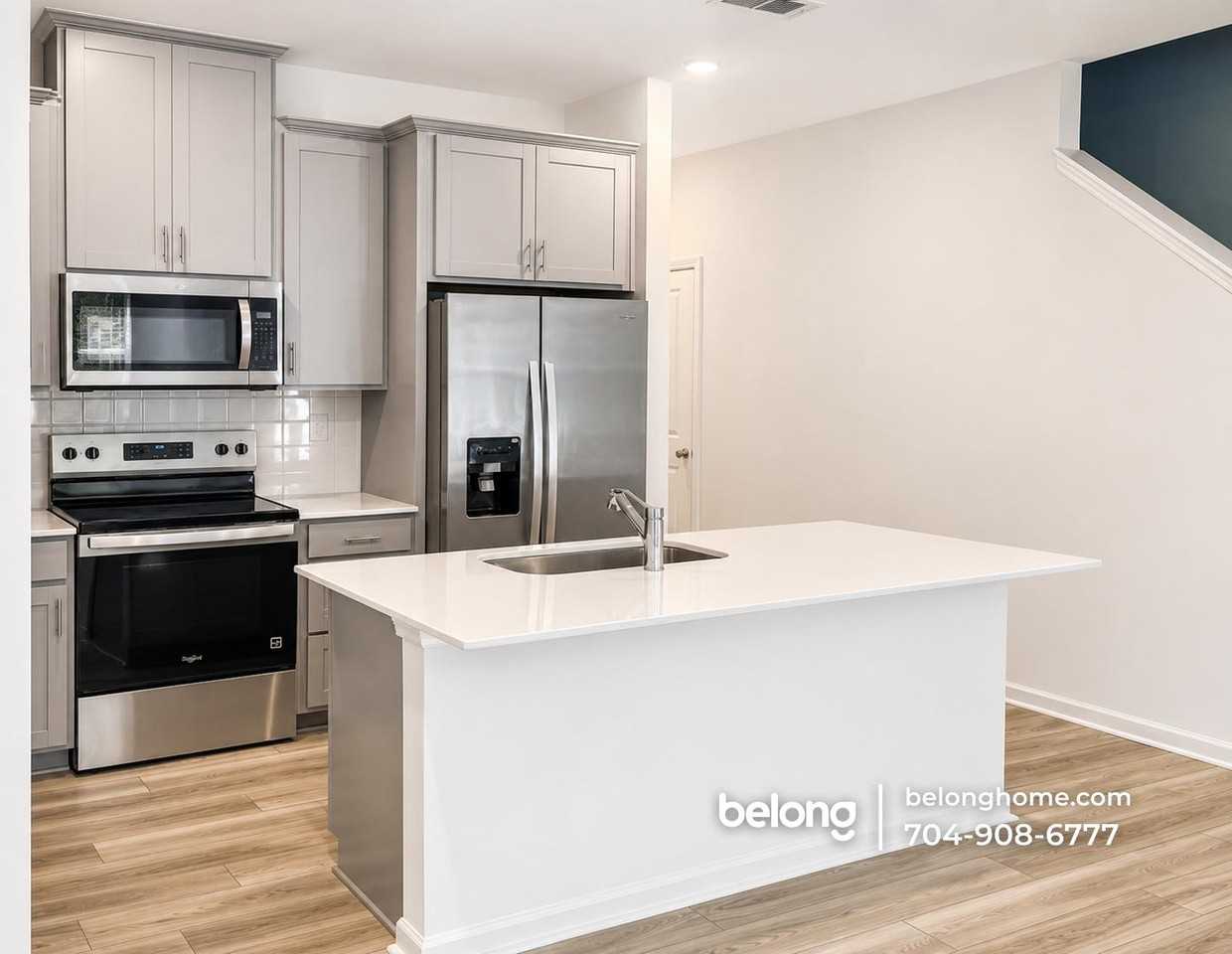 11912 Oak St - Photo 2 of 23