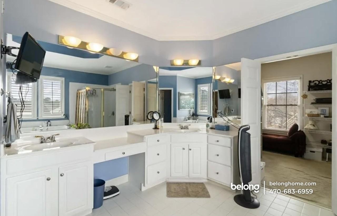 3976 Woodruff Park Way - Photo 3 of 23
