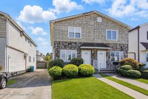 featured image of 32 Amador St