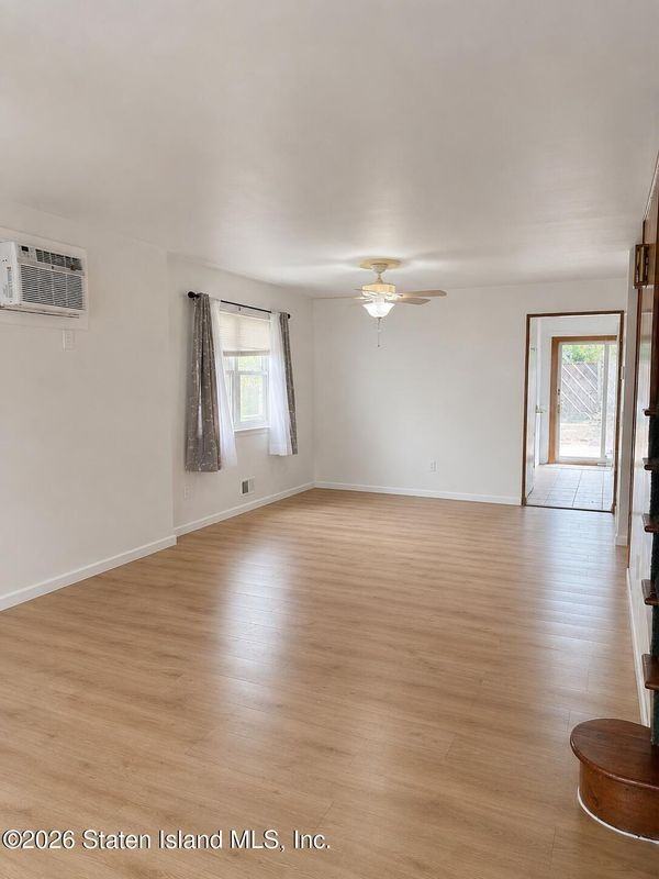 32 Amador St - Photo 3 of 13