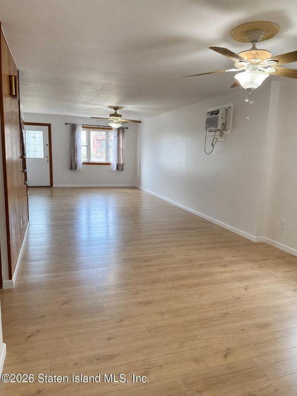 32 Amador St - Photo 4 of 13