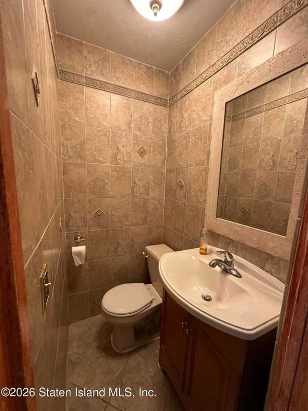 32 Amador St - Photo 6 of 13