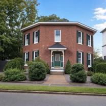585 Beech St - Photo 1 of 1