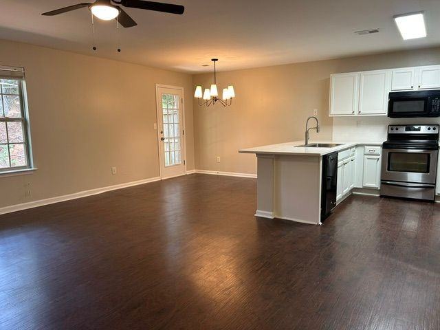 137 Avalon Dr - Photo 4 of 13