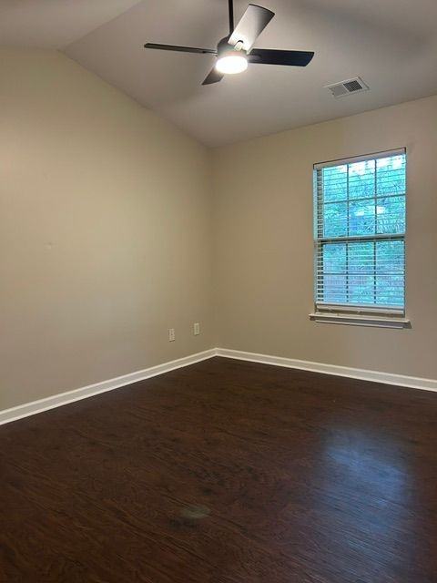 137 Avalon Dr - Photo 6 of 13