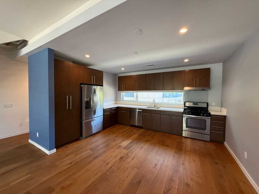 411 Garden St - Photo 7 of 31