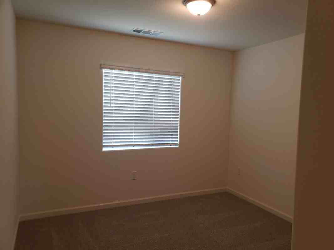 2327 N Chateau Way - Photo 4 of 29