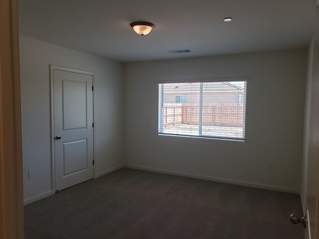 2327 N Chateau Way - Photo 7 of 29