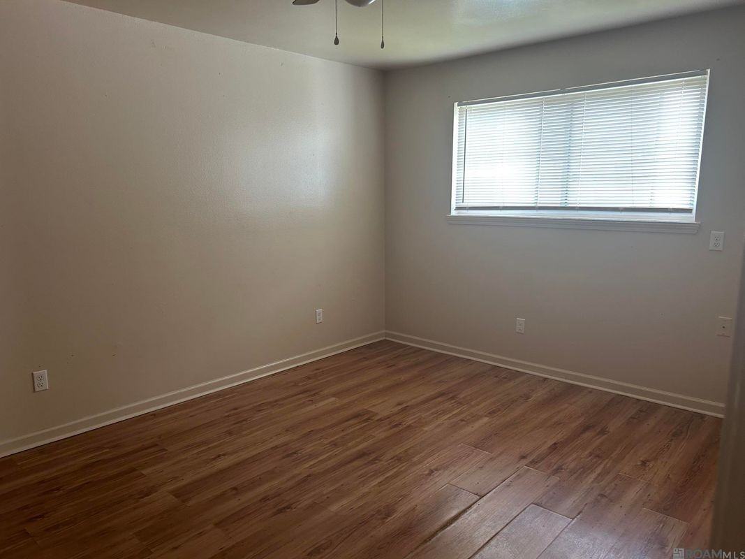 6072 Wilton Dr - Photo 6 of 9