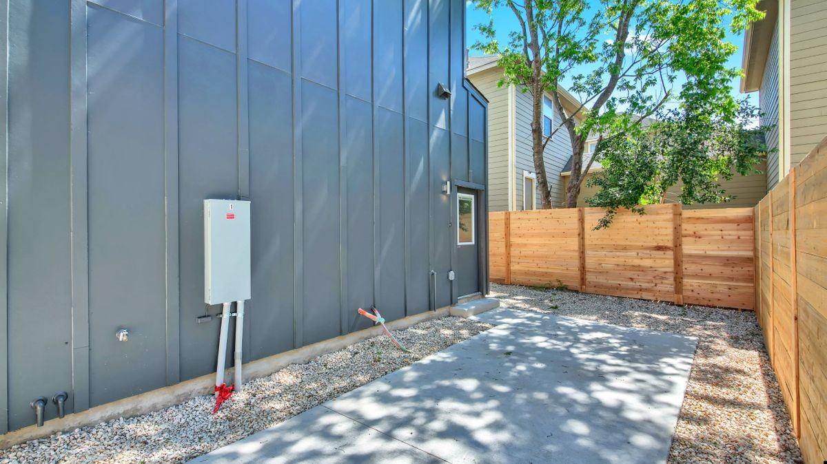 7204 Meador Ave ##1b - Photo 3 of 10