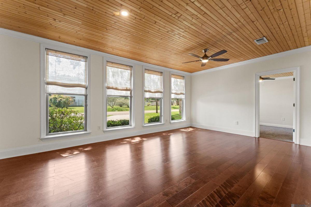 3919 Claycut Rd - Photo 6 of 30