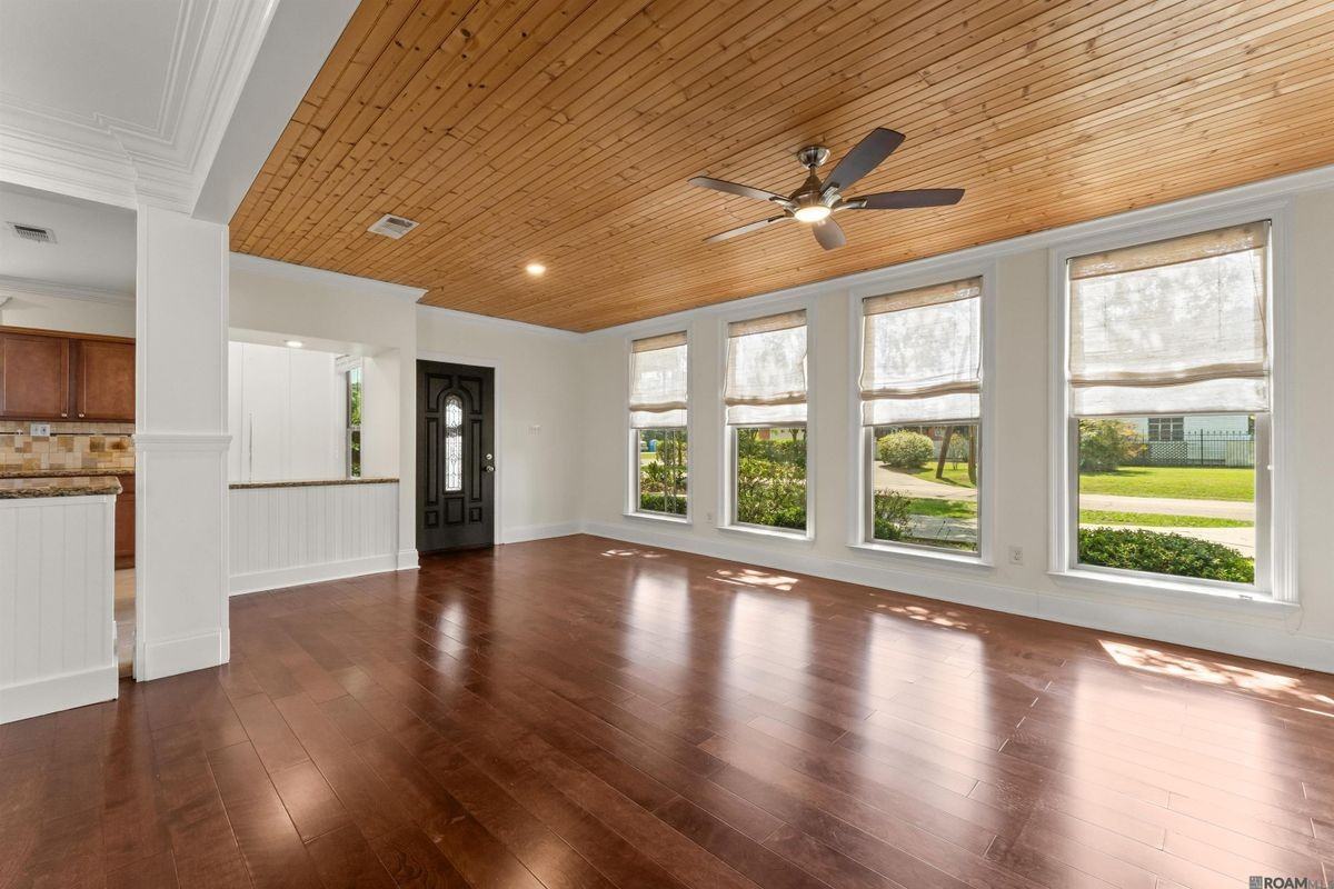 3919 Claycut Rd - Photo 7 of 30