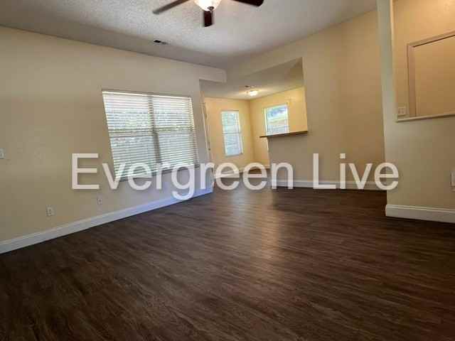 105 Viola Ct - Photo 4 of 18