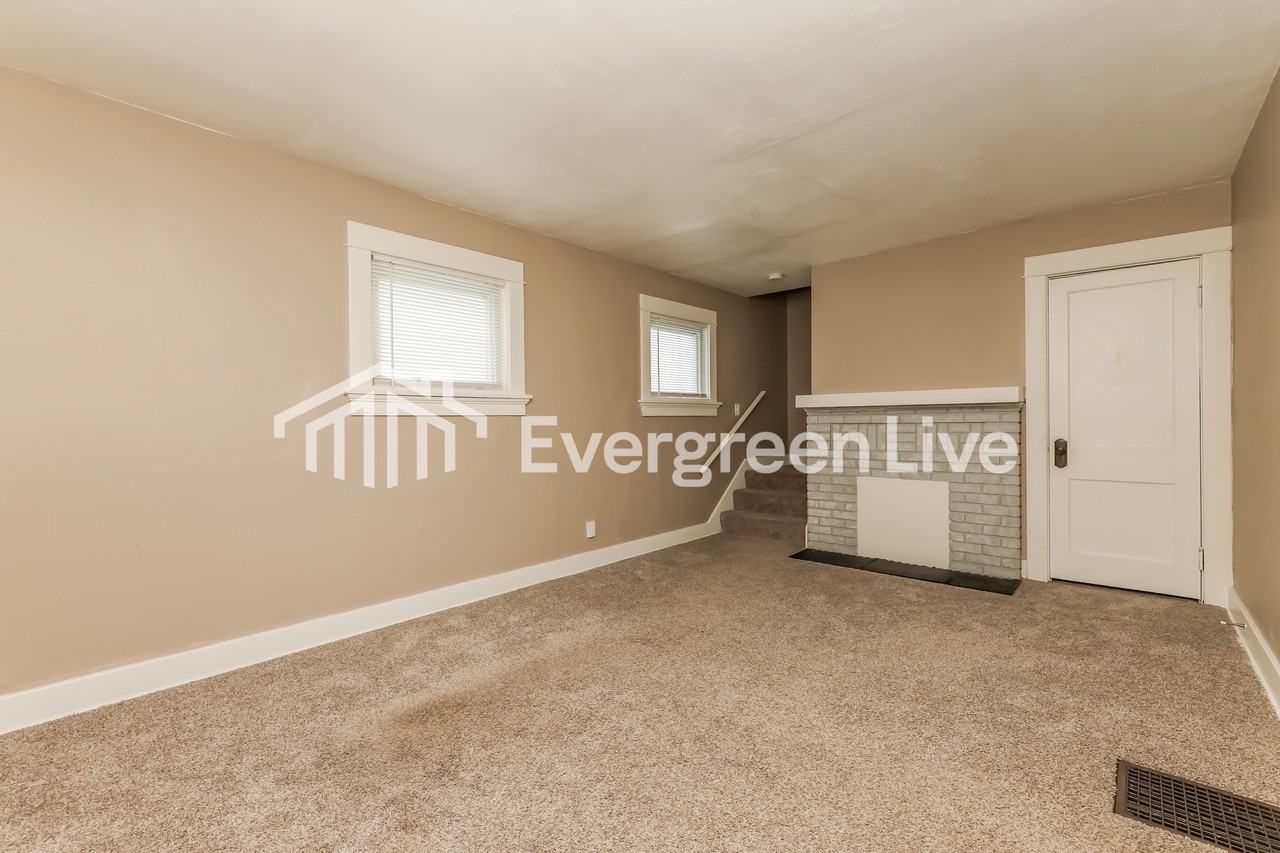 1681 Meriline Ave - Photo 3 of 15