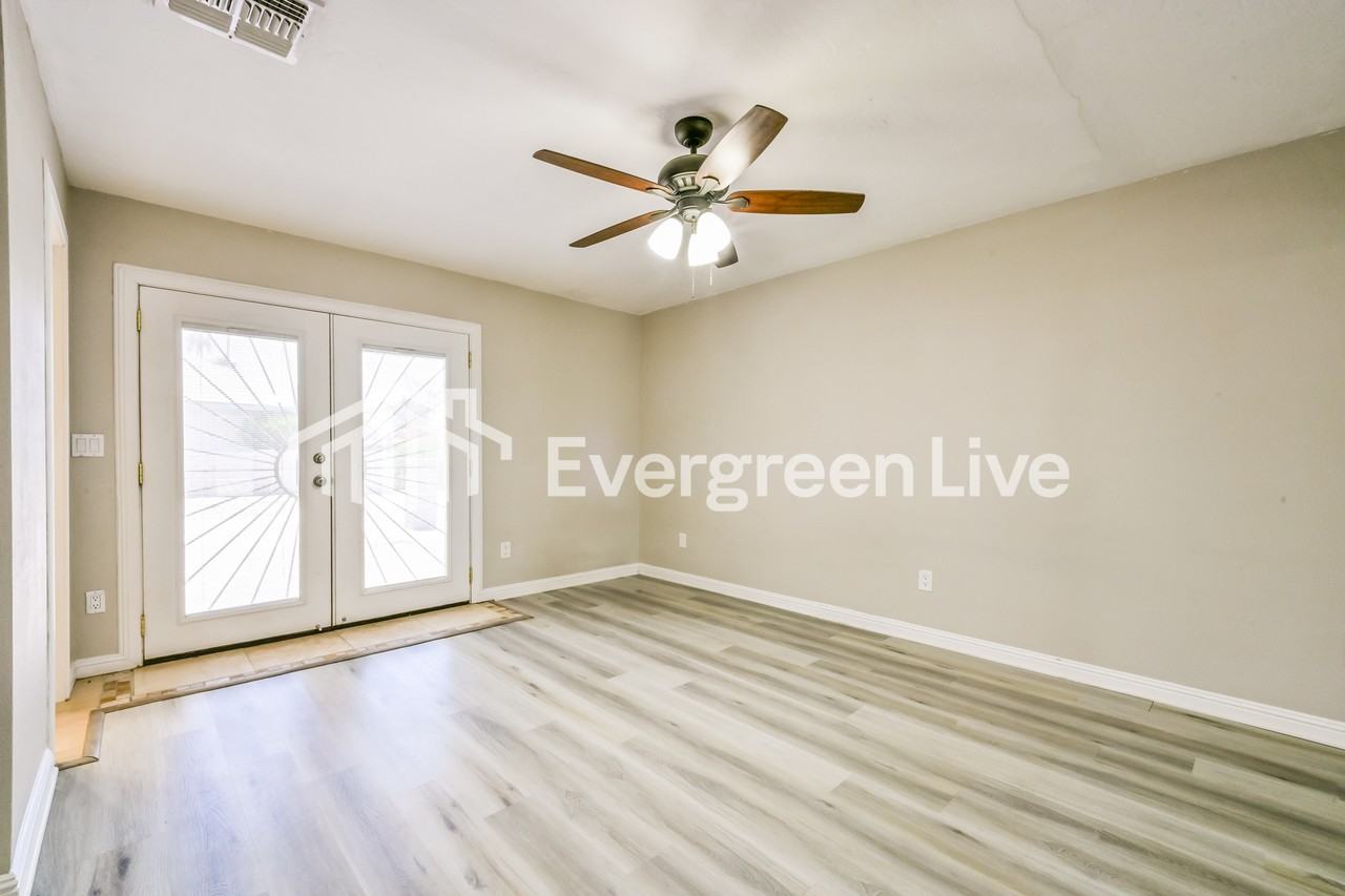 835 S Revolta Cir - Photo 7 of 15