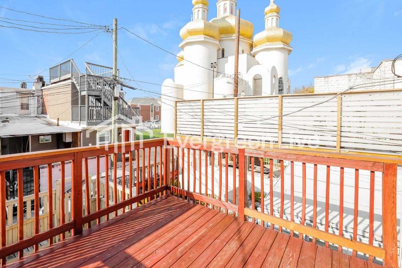 512 S Port St - Photo 4 of 14
