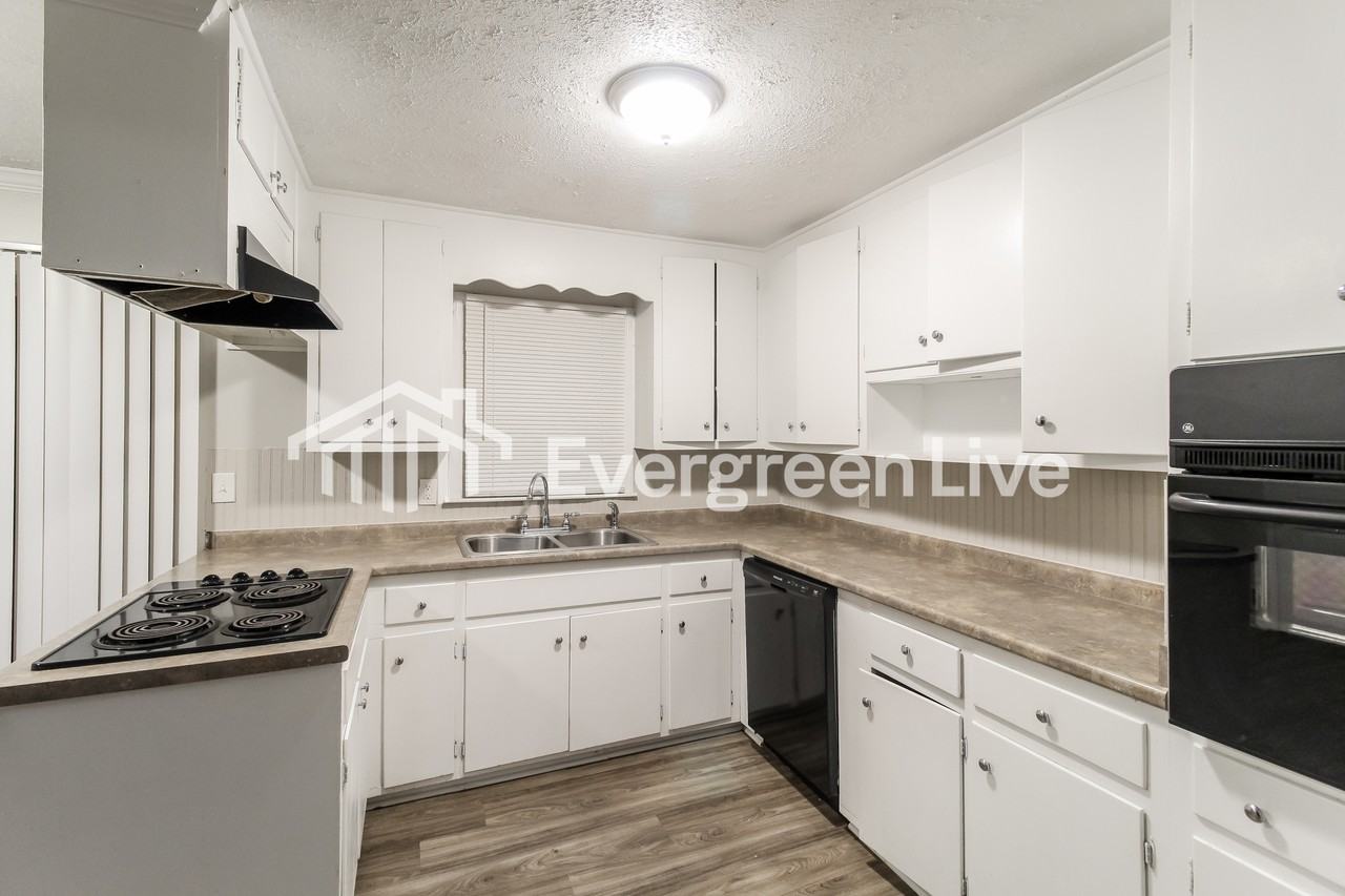 15985 Highway 36 - Photo 6 of 14