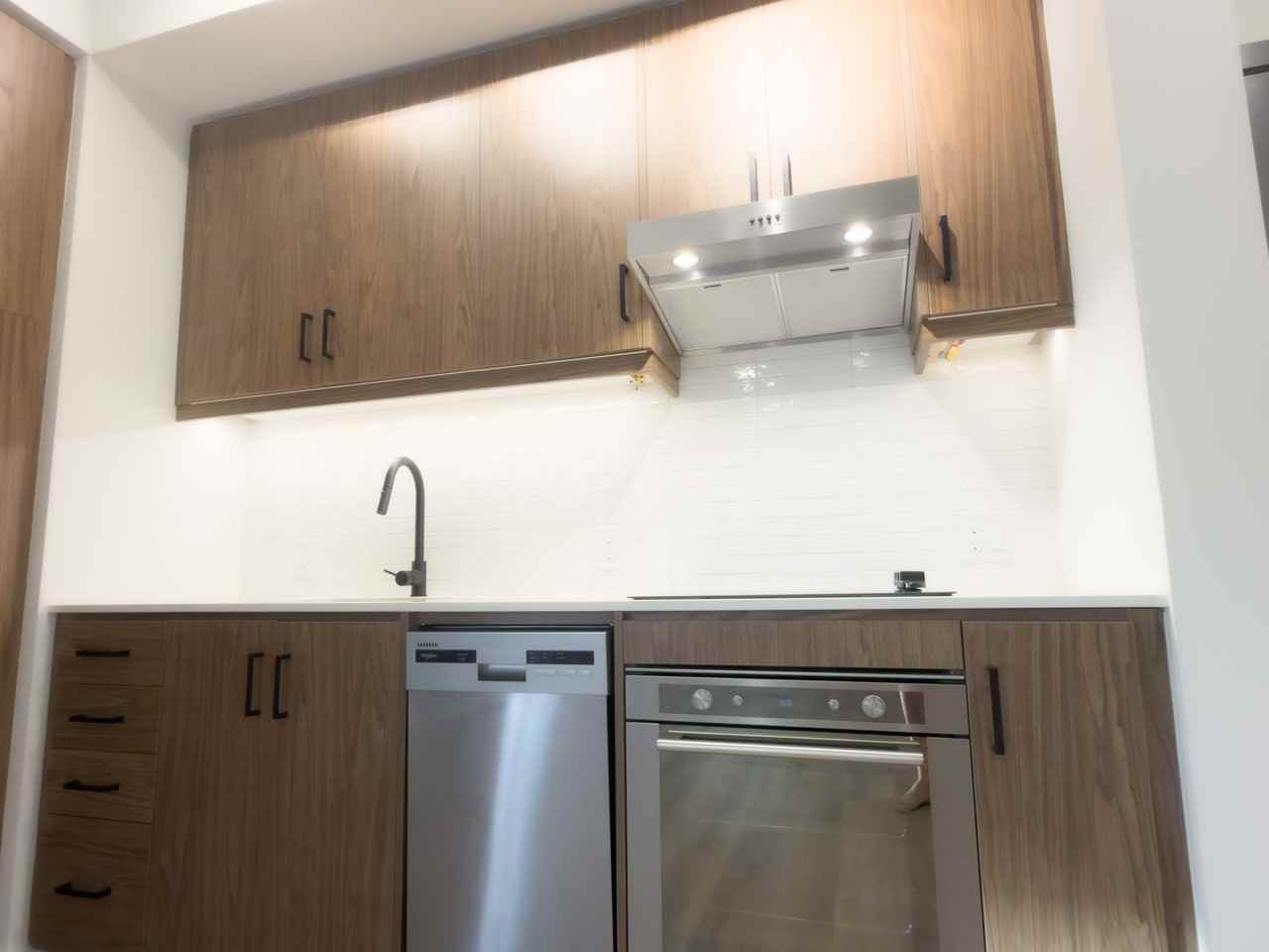 9 Tecumseth St #501 - Photo 4 of 36