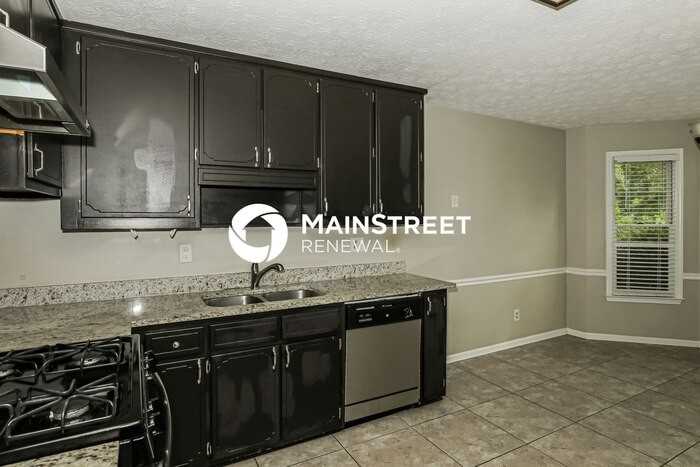 235 N Oakland Cir - Photo 6 of 21