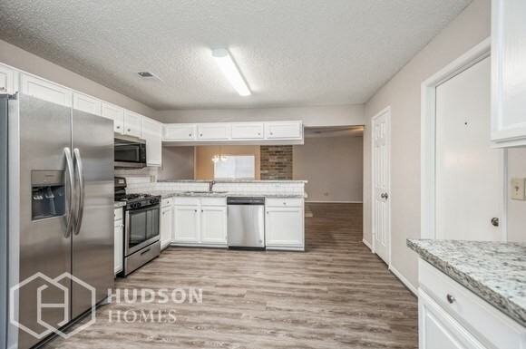 9415 Wallingham Dr - Photo 4 of 13