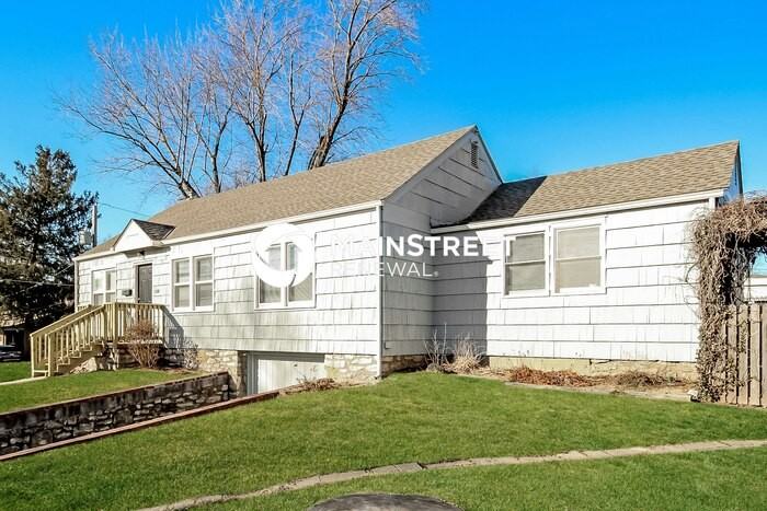 3600 Norledge Ave - Photo 4 of 17