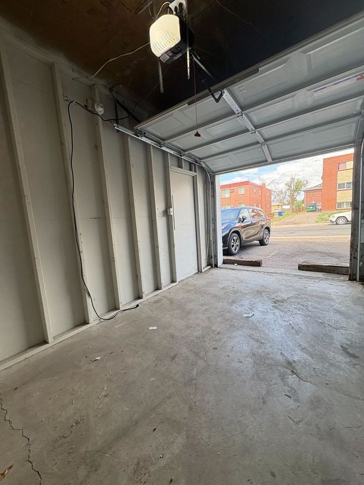 1475 Macon Street - Photo 4 of 15