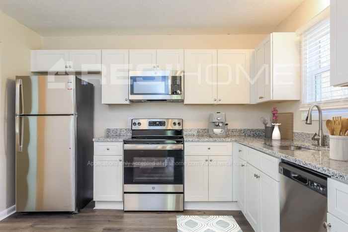 401 Settlement Dr - Photo 3 of 17