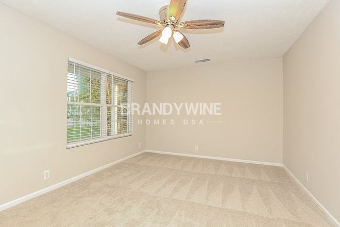 1777 Antebellum Dr - Photo 5 of 21