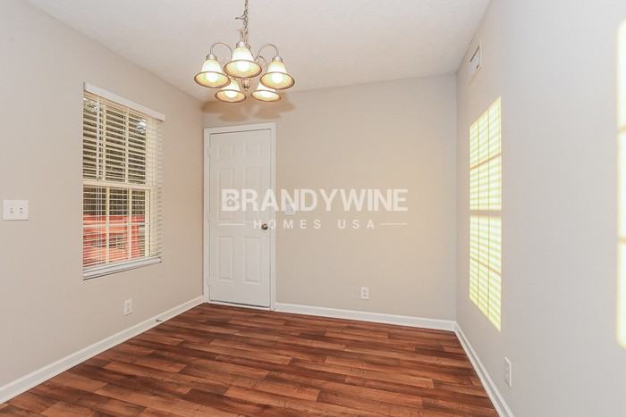 1777 Antebellum Dr - Photo 7 of 21