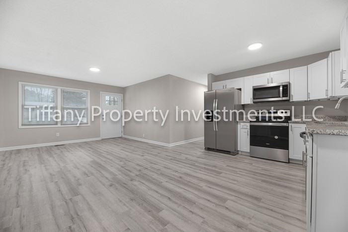 2331 Woodleaf Dr - Photo 4 of 24