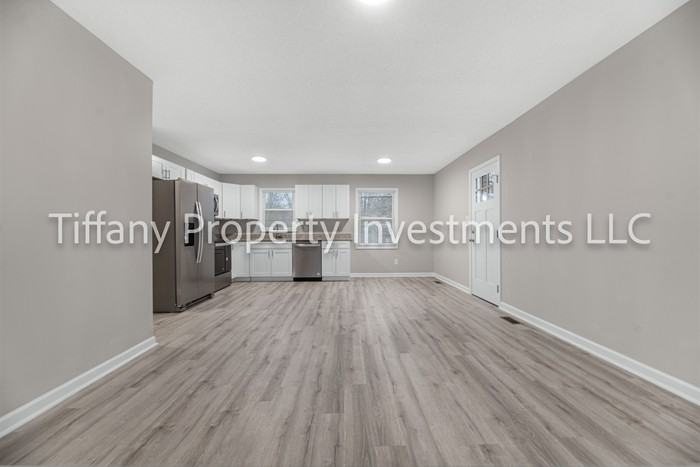 2331 Woodleaf Dr - Photo 7 of 24