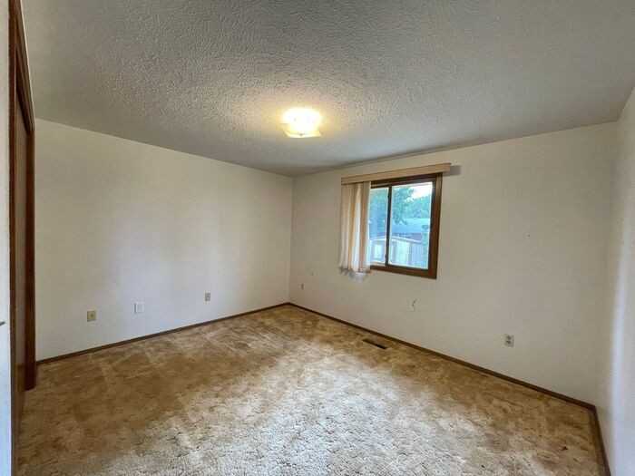 4808 N Franklin Ave - Photo 7 of 15