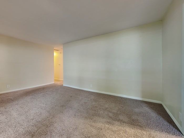 11199 Lantern Rd - Photo 3 of 24