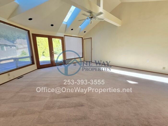 2855 Chambers Bay Dr - Photo 5 of 18