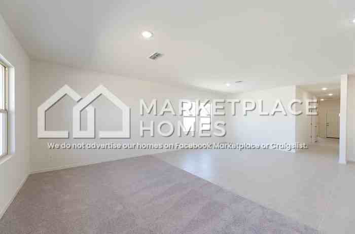 4924 N 192nd Ln - Photo 5 of 32